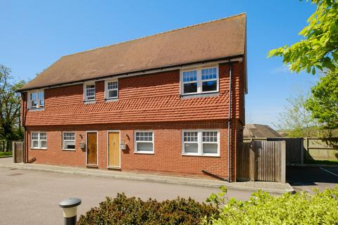 24 Eversley Park, Folkestone, CT20 3 bed semi