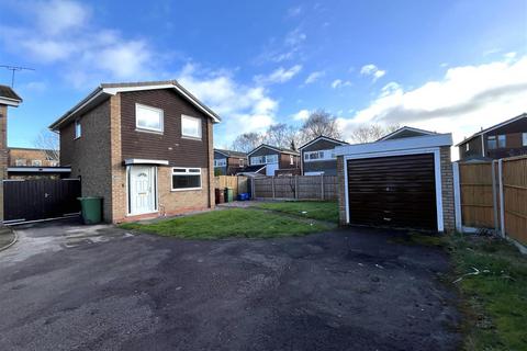 Watson Close, Rugeley 3 bed detached house for sale