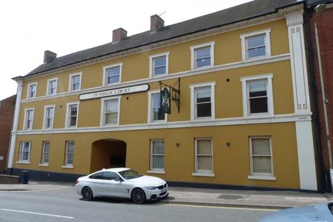 Lutterworth LE17 2 bed apartment for sale
