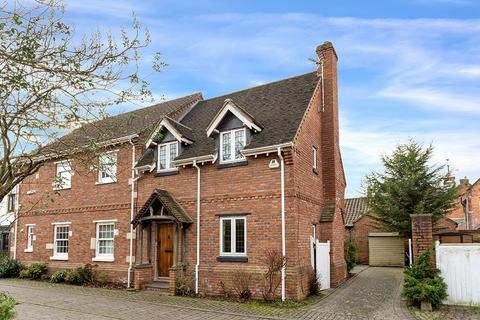 Back Lane, Loughborough LE12 3 bed cottage for sale