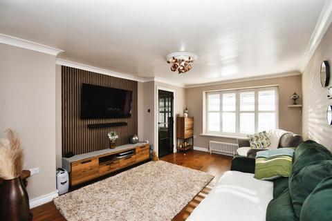 Westborough Way, Hull 3 bed detached house for sale