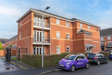 Holden Avenue, Whalley Range 2 bed flat for sale