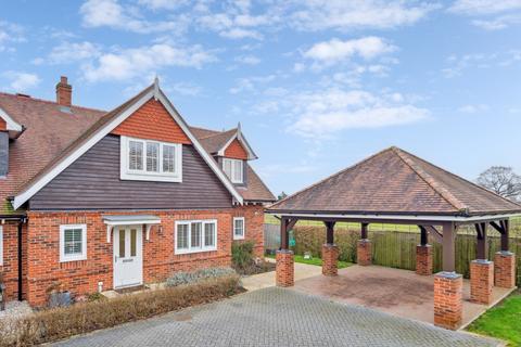 4 bedroom semi-detached house for sale