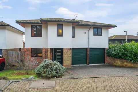 Brickfields Close, Lychpit... 4 bed detached house for sale