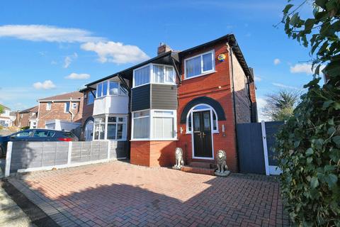 Castleway, Salford, M6 3 bed semi