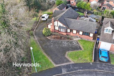 Southgate Avenue, Trentham... 4 bed detached bungalow for sale