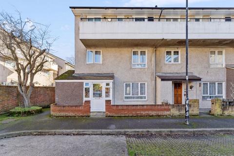 Legion Road, Greenford 3 bed maisonette for sale