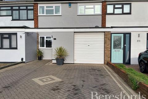 Limerick Gardens, Upminster, RM14 3 bed terraced house for sale