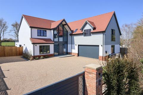 Roman Road, Radwinter CB10 5 bed detached house for sale