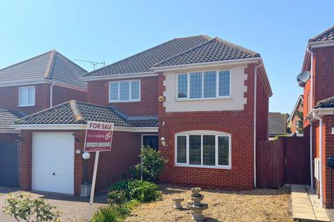 Petrel Close, Herne Bay, CT6 6NT 4 bed detached house for sale