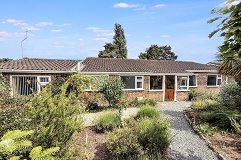 St Leonards 4 bed detached bungalow for sale
