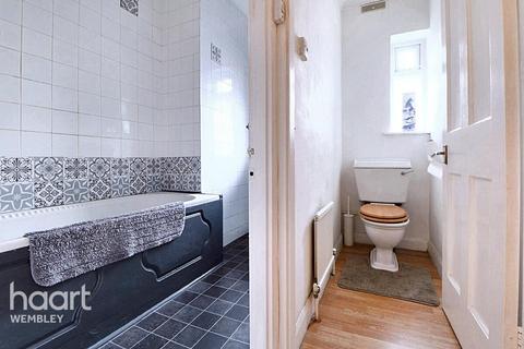 Wembley Park 3 bed flat for sale