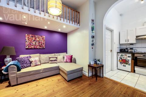 Kings Road, Brighton, East Sussex, BN1 1 bed flat for sale