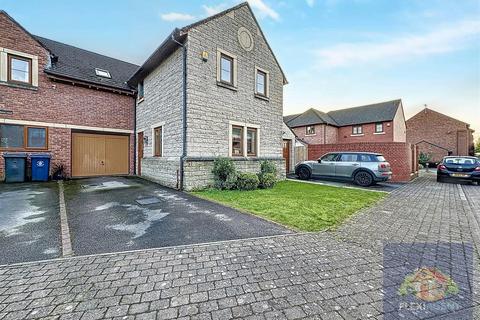 Guinea Hall Close, Southport PR9 4 bed semi
