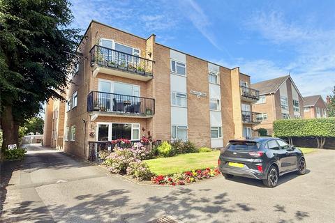Hollyhurst Lodge, Southport PR8 2 bed apartment for sale