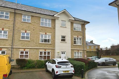 Stapleford Close, Chelmsford, CM2 1 bed apartment for sale