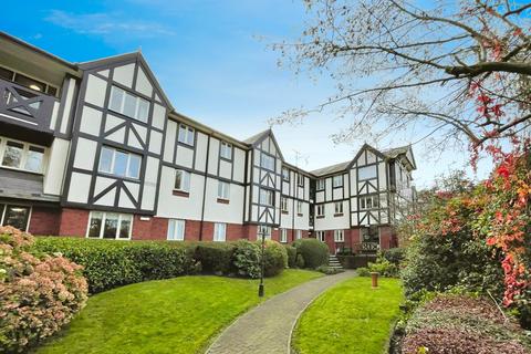 Queens Park View, Chester, Cheshire, CH4 2 bed flat for sale