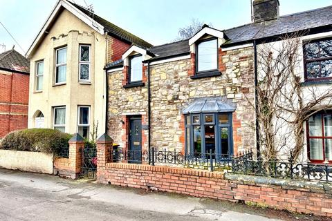 Goldcroft Common, Newport NP18 2 bed cottage for sale