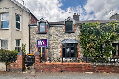 Goldcroft Common, Newport NP18 2 bed cottage for sale