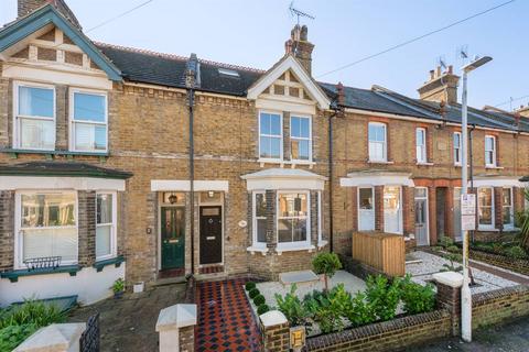 Briton Road, Faversham 3 bed terraced house for sale