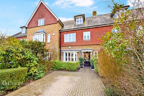 Highgrove Avenue, Ascot 3 bed terraced house for sale
