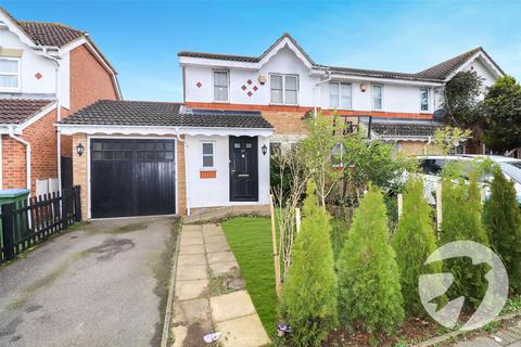 Hutchins Road, London, SE28 3 bed end of terrace house for sale