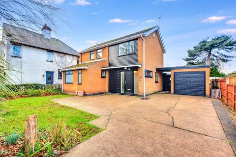 Tamworth Road, Sawley 3 bed detached house for sale