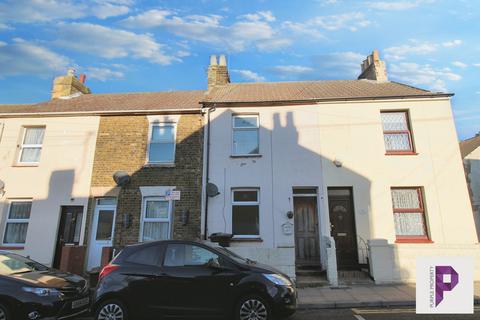 Saunders Street, Gillingham, Kent, ME7 2 bed terraced house for sale