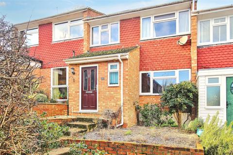 Robin Hood Close, Woking GU21 3 bed terraced house for sale