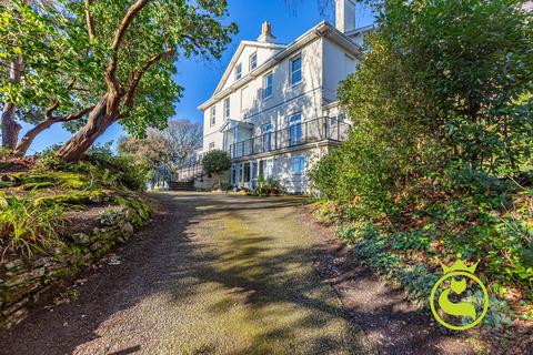 Courtenay Road, Poole BH14 2 bed flat for sale