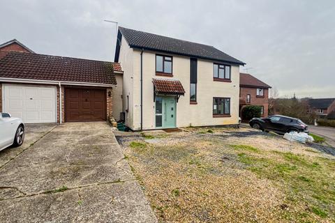 Egret Crescent, Colchester, CO4 4 bed detached house for sale