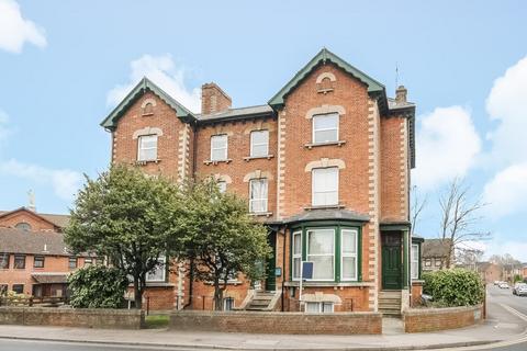 Newbury,  Berkshire,  RG14 1 bed flat for sale