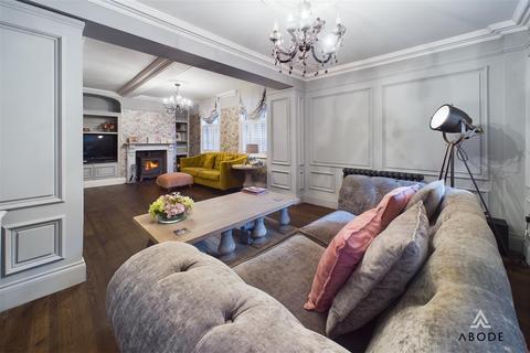 Market Street, Castle Donington DE74 5 bed semi