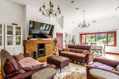 The Ridings, Tunbridge Wells, TN2 5 bed detached house for sale