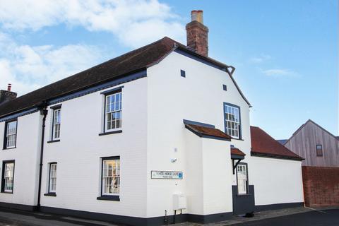 White Horse Lane, Milford on Sea, SO41 4 bed semi