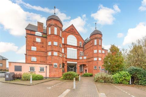 London NW10 2 bed apartment for sale