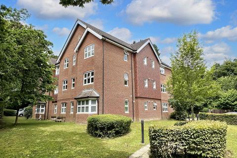 Jones Lane, Hythe, SO45 2 bed apartment for sale