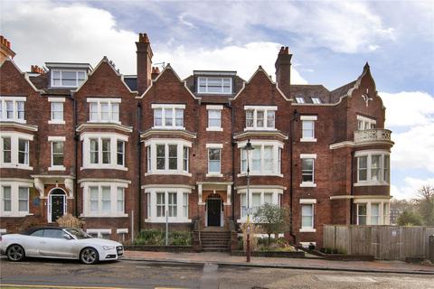 London Road, Tunbridge Wells, Kent, TN1 3 bed apartment for sale