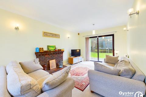 Uxbridge Road, Harrow, HA3 4 bed detached house for sale