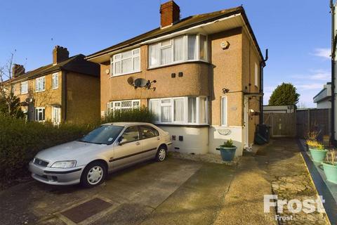 Northumberland Crescent, Feltham... 2 bed semi