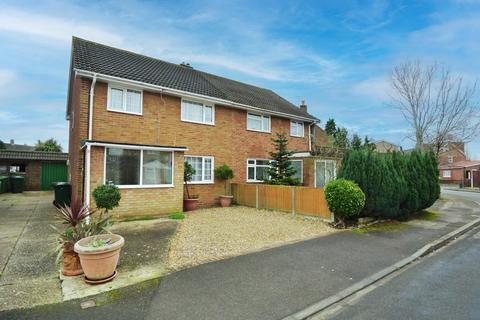 3 bed semi-detached house