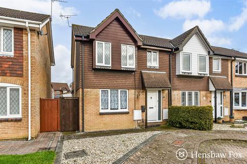Pipers Close, Totton, Hampshire 3 bed end of terrace house for sale