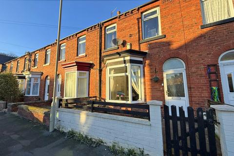 Rosebery Avenue, Scarborough YO12 2 bed terraced house for sale