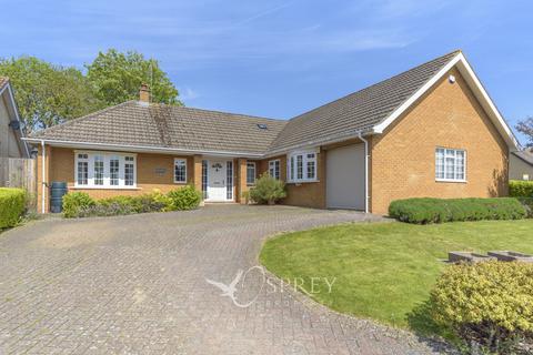 Clifton Drive, Northamptonshire PE8 4 bed detached bungalow for sale