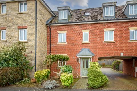 Bridge View, Northamptonshire PE8 4 bed terraced house for sale