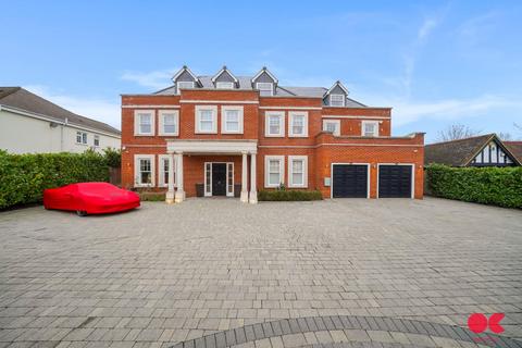 Parkstone Avenue, Emerson Park RM11 6 bed detached house for sale