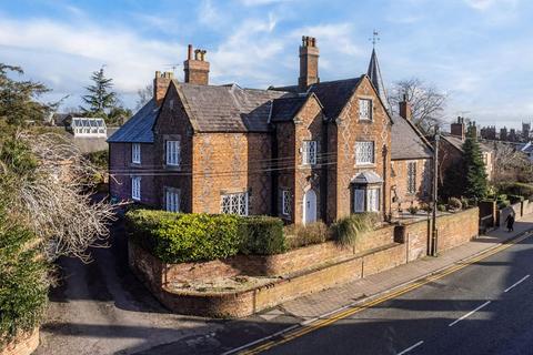Welsh Row, Nantwich 3 bed apartment for sale