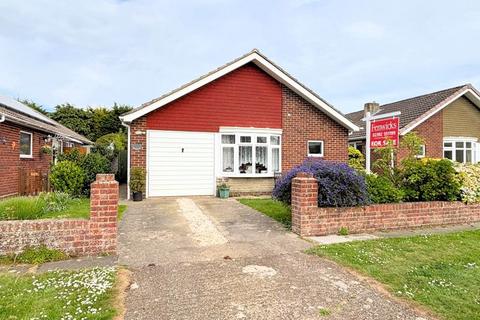 Leamington Crescent... 2 bed detached bungalow for sale
