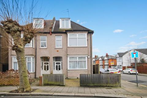 Welldon Crescent, Harrow 1 bed apartment for sale