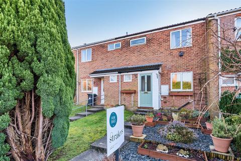 Five Stiles Road, Marlborough 3 bed terraced house for sale